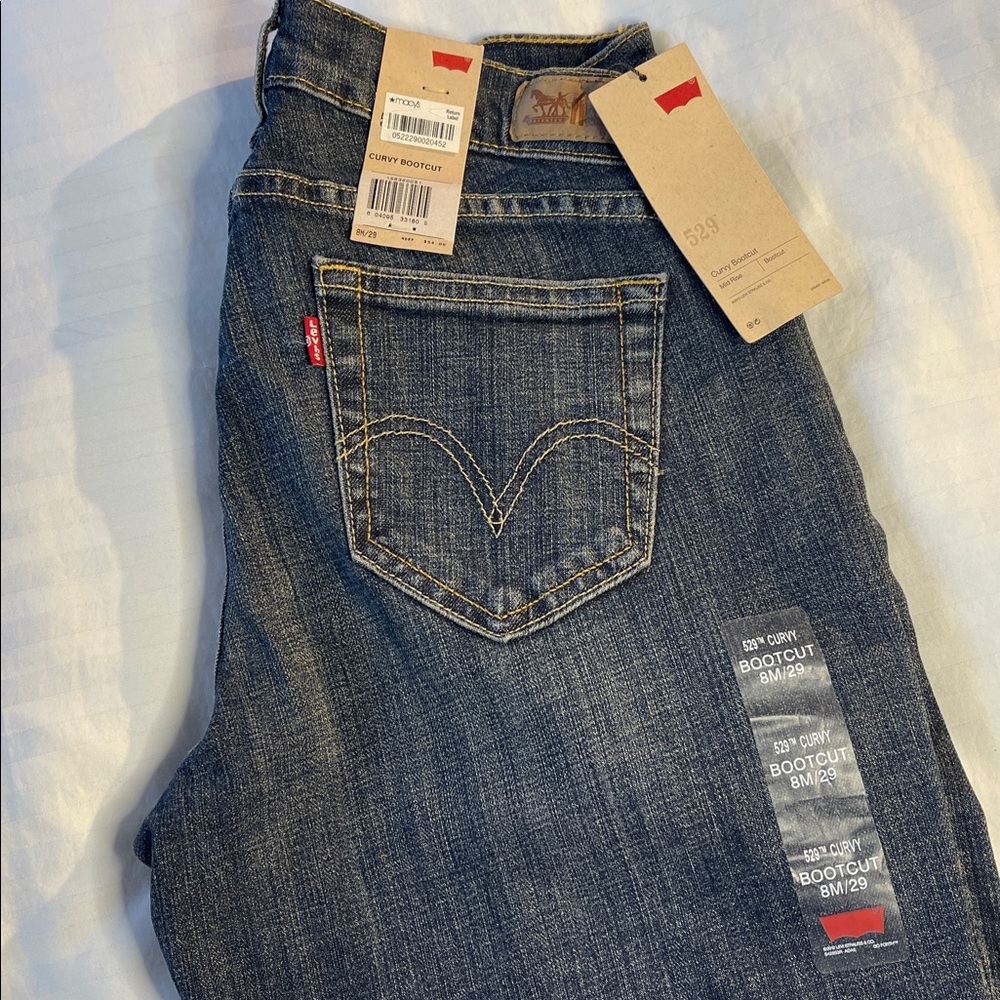Lady's 529 Curvy Bootcut jeans, size 8M